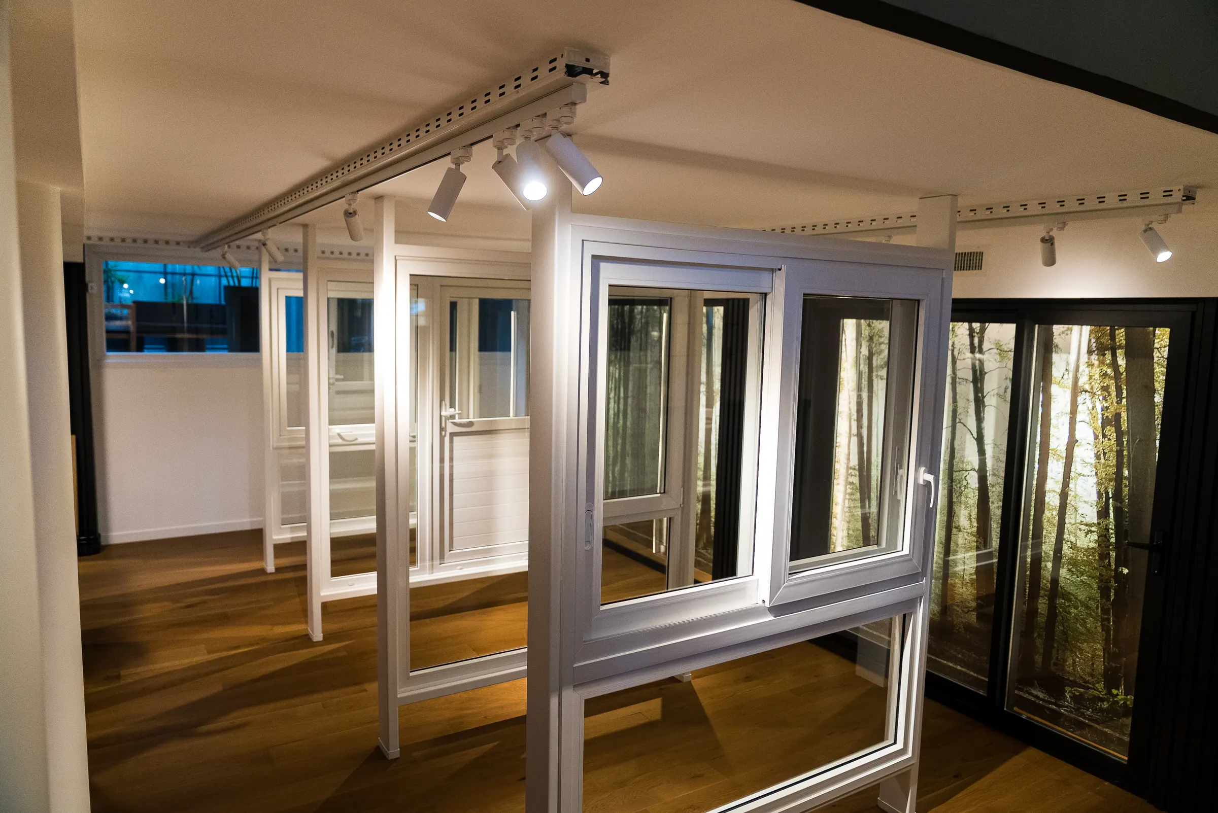Showroom de Perfiles y Servicios — sistemas montados